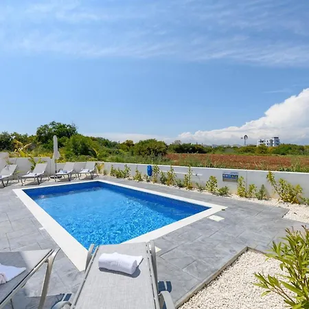 Levanda #40 * Protaras