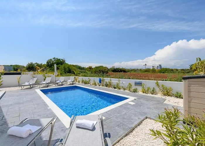 Levanda #40 * Protaras